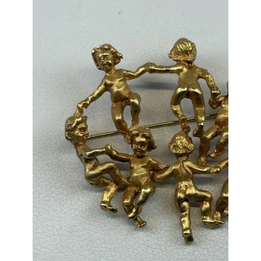 Brushed Gold Tone Vintage Cherubs Brooch